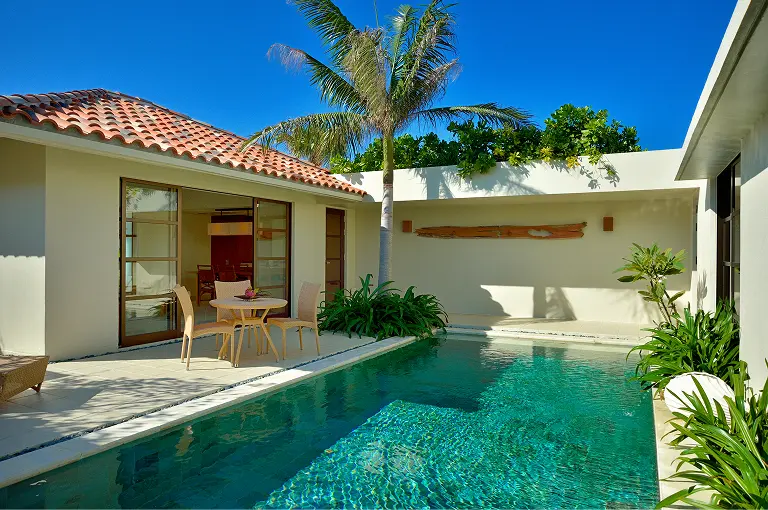 ジ・ウザテラス ビーチクラブヴィラズ（読谷村）