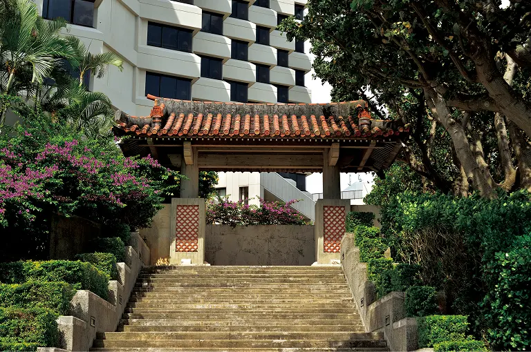 ザ・ナハテラス（那覇市）